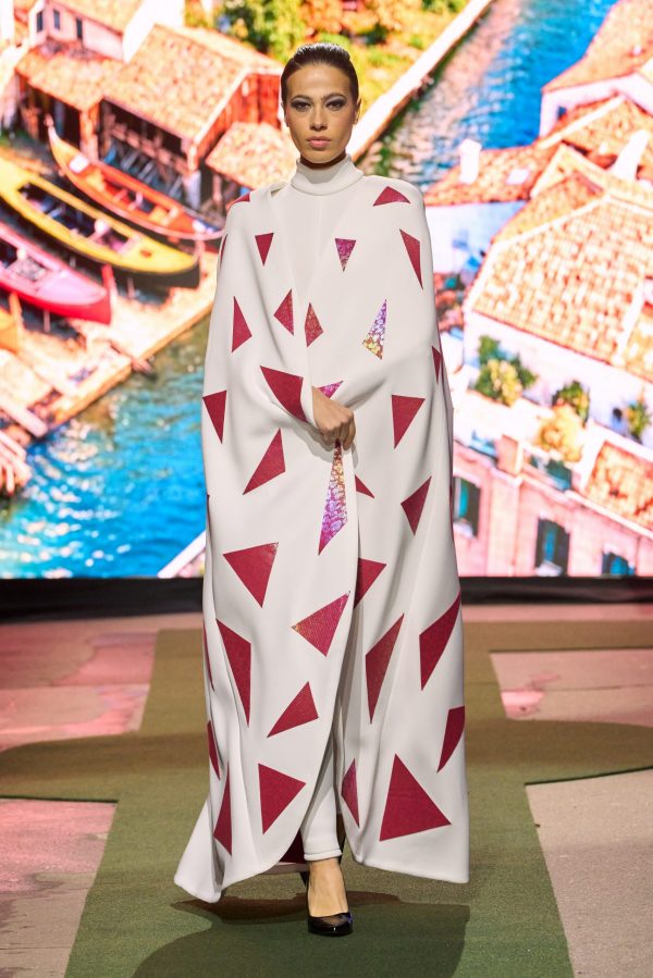 Photo: Carlo Scarpato / Gorunway.com