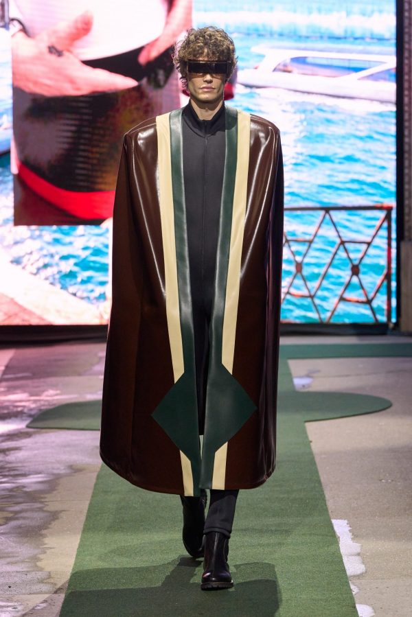 Photo: Carlo Scarpato / Gorunway.com