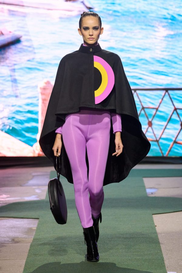 Photo: Carlo Scarpato / Gorunway.com