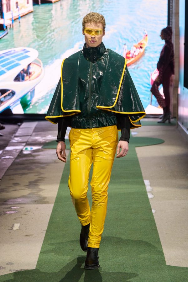 Photo: Carlo Scarpato / Gorunway.com