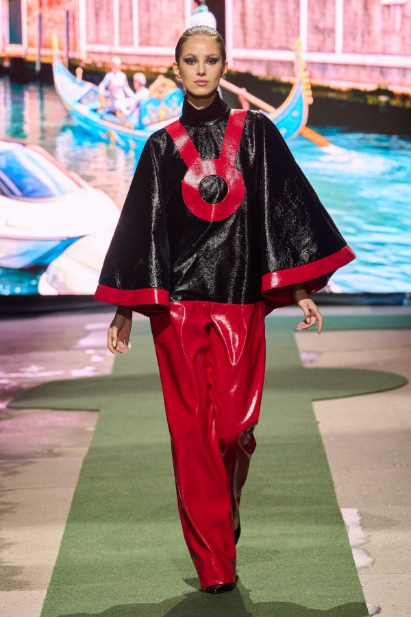 Photo: Carlo Scarpato / Gorunway.com